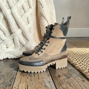 Louis Vuitton Laureate Platform Desert Boots Monogram Canvas Suede Size 39